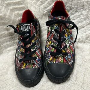 Converse Teen Titans Go kids sneakers size 3 low top shoes, EUC